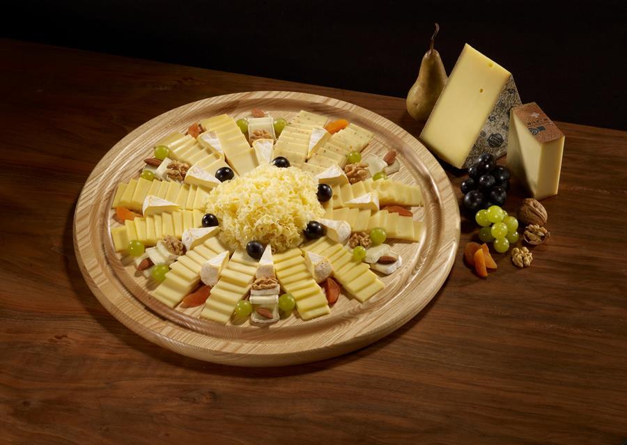 Un assortiment varié pour un plat de fromages d'un tout autre niveau