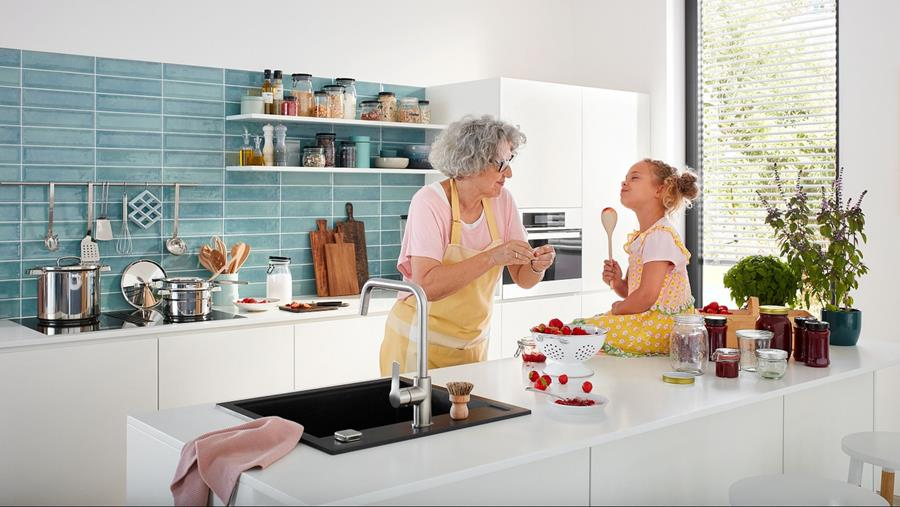 De nouveaux robinets de cuisine en un clin d'oeil