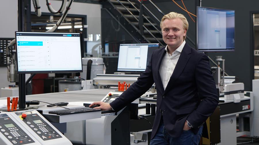 Zünd demonstreert S3- en G3-snijmachine op Sign2Com