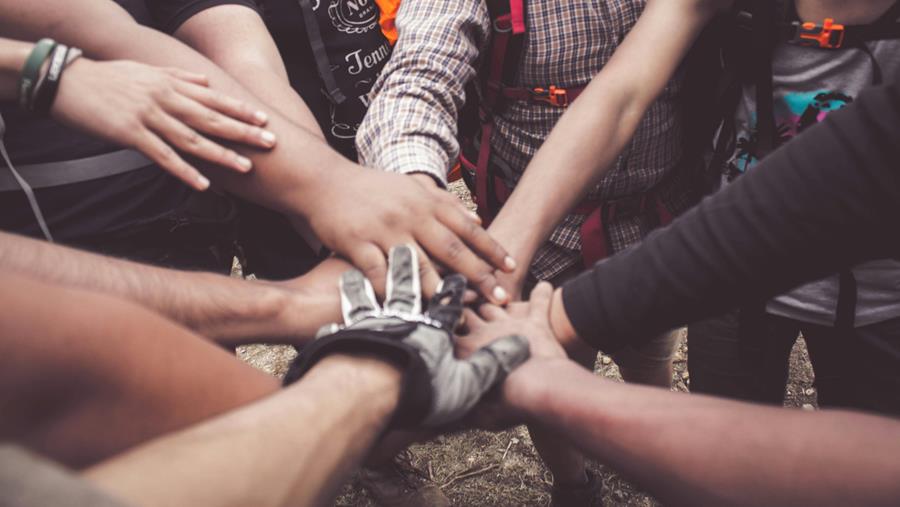 Le team building renforce la coopération et la camaraderie sur le lieu de travail